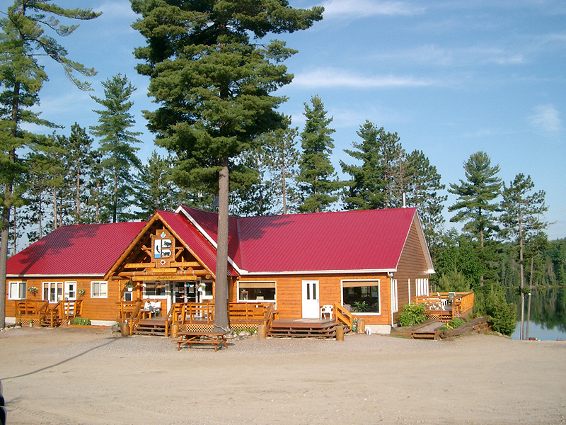 Bryson Lake Lodge Quebec Fishing Lodge