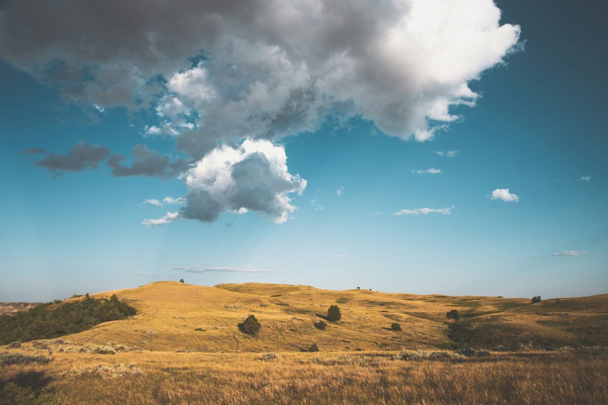 Sportfishing South Dakota 3 South Dakota Prairie Landscape. Photo by Lin Hao Zhang